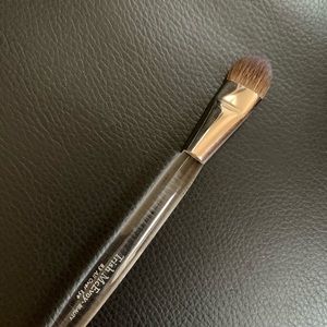 Trish McEvoy 83 all over eye brush!